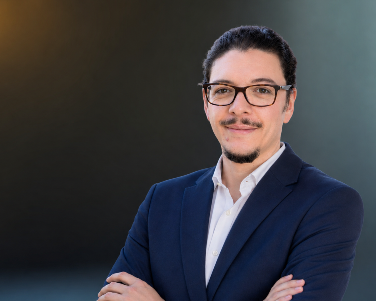 Zakaria Bensakhria Zakaria Bensakhria