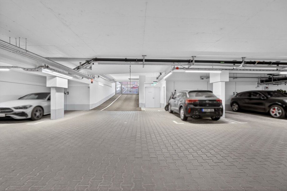 Ein- und Ausfahrt TG Etagenwohnung Stuttgart