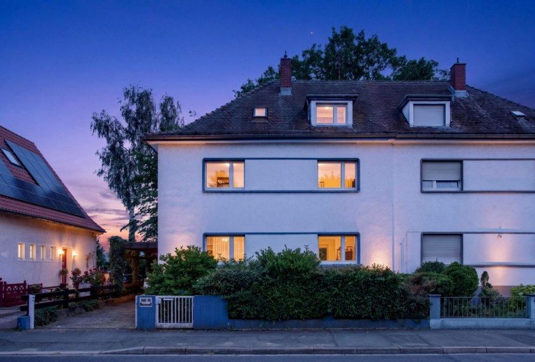 Ihr neues Zuhause bei Abendd�mmerung Edingen-Neckarhausen Doppelhaush�lfte Familienfreundliche Doppelhaush�lfte mit Traumgarten & Carport 12 Min. nach Mannheim & Heidelberg