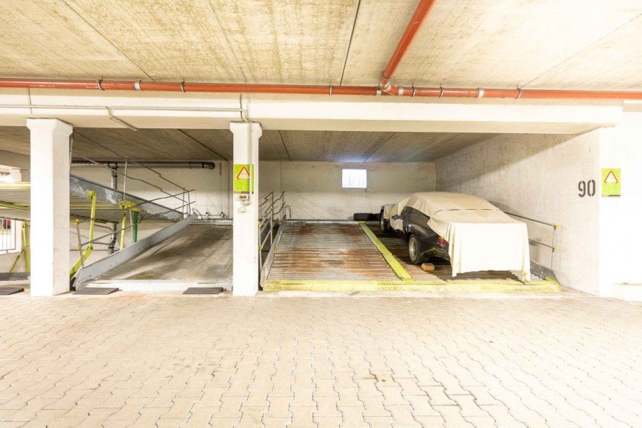 Duplex-TG-Stellplatz (oben links) Etagenwohnung Hockenheim