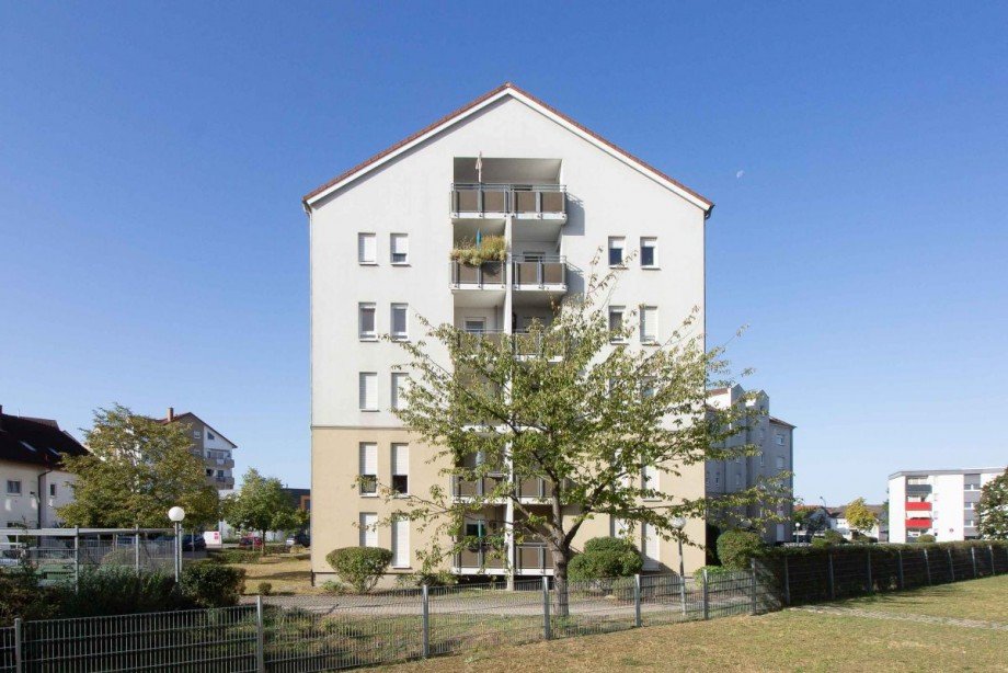 Hausansicht Etagenwohnung Hockenheim
