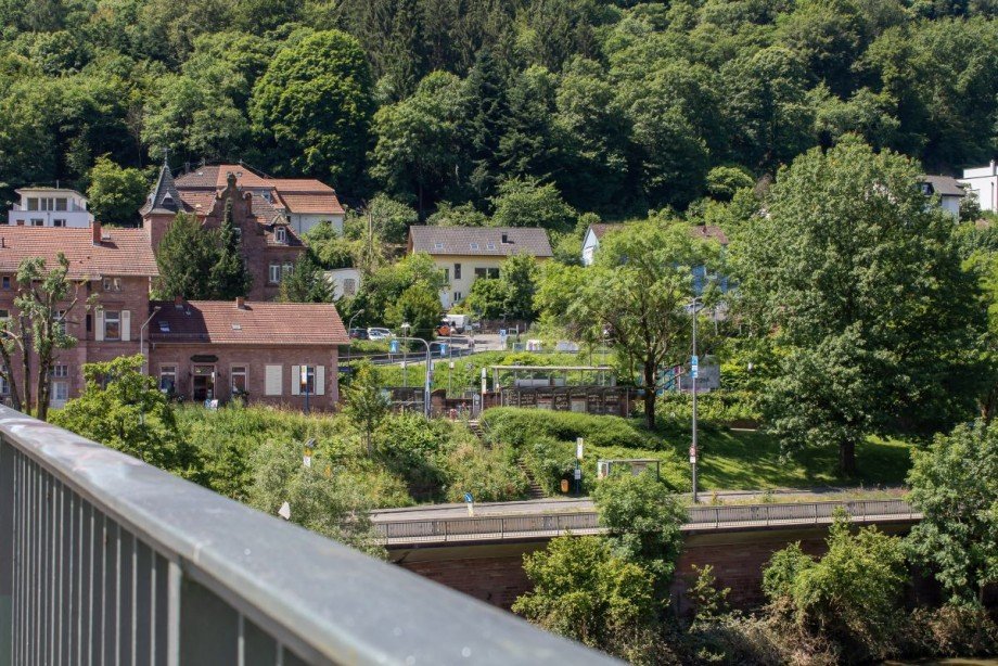 S-Bahn-Station in fu�l�ufiger Entfernung Erdgeschosswohnung Heidelberg