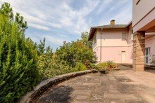 Terrasse n�rdlich Repr�sentatives Anwesen in Bestlage - Privates Refugium mit Weitblick �ber die Rheinebene