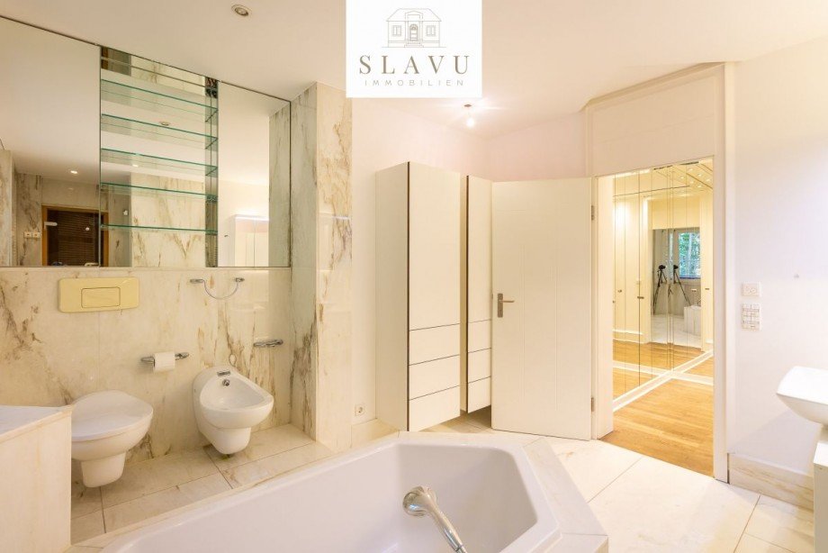 Badezimmer & Sauna - Hauptschlafzimmer Penthousewohnung Heidelberg