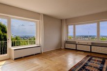 OG: Weitblick westlich und s�dlich Repr�sentatives Anwesen in Bestlage - Privates Refugium mit Weitblick �ber die Rheinebene