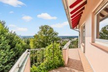 OG: Balkon Repr�sentatives Anwesen in Bestlage - Privates Refugium mit Weitblick �ber die Rheinebene