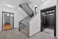 Bild (846bfa9e3d2ade80fe164f39cdbbbcd8): Exklusive Residenz in nobelster Hanglage Wohneinheit in einer Stadtvilla Balkon & 2 TG