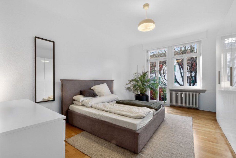 Schlafzimmer mit Balkon Etagenwohnung Heidelberg