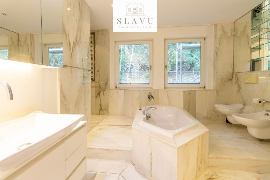 Badezimmer & Sauna - Hauptschlafzimmer Penthousewohnung Heidelberg