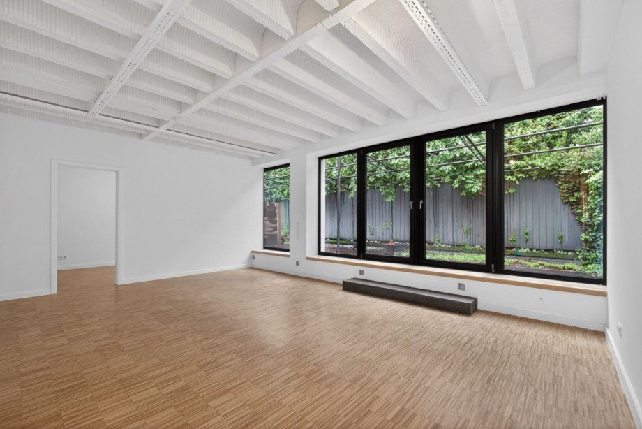 offener Wohnbereich mit gro�er Fensterfront Loft-Studio-Atelier Mannheim