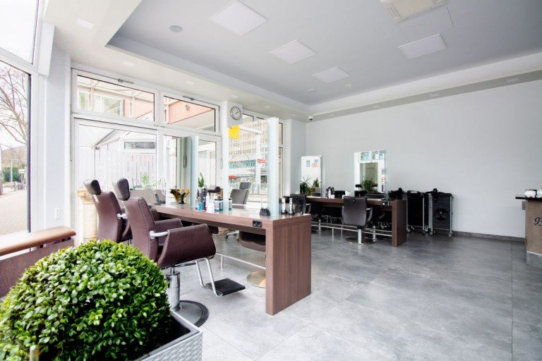 Eingangsbereich Heidelberg B�ro / Praxis Etablierter Friseursalon in Bestlage zu Verkaufen - Gesch�fts�bernahme